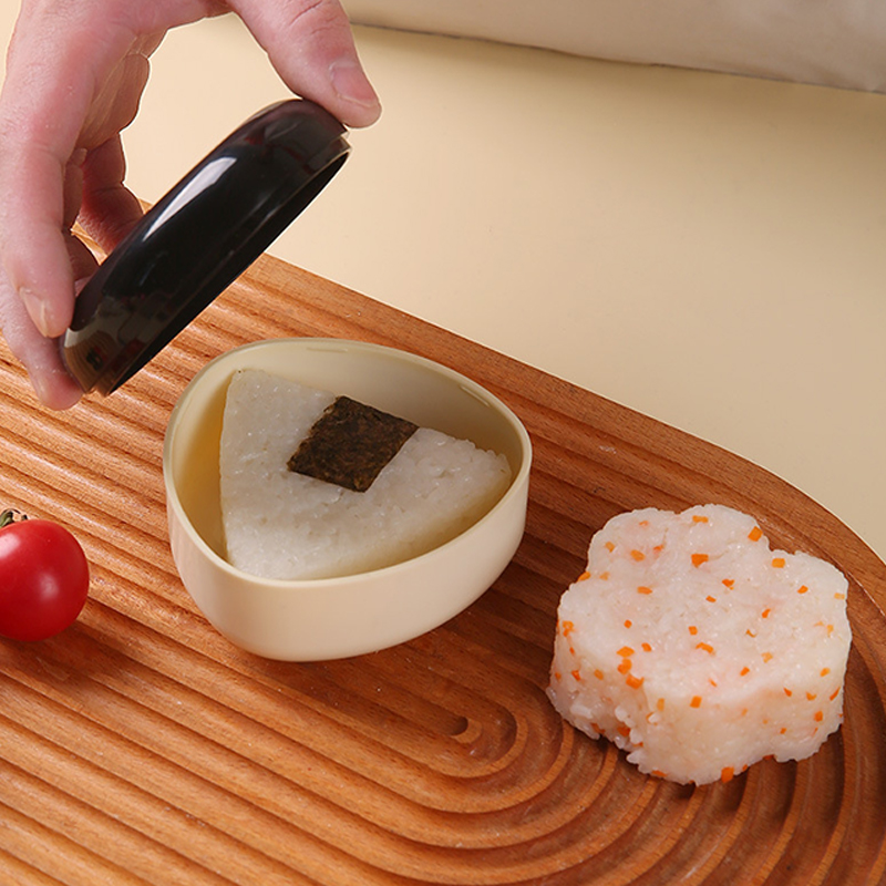 Dreieckige Onigiri-Sushi-Form  – Kitchen Gadgets Japanese Bewertung und Preis